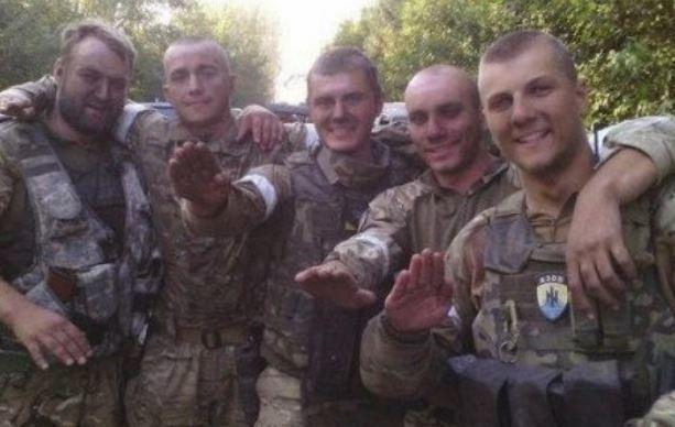 Очередной скандал в Польше: боевик «Азова» на камеру зиговал на месте бывшего концлагеря